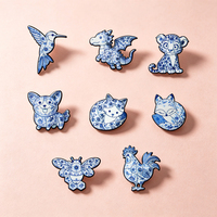 Pin de Metal Personalizado, Pin de Solapa de Porcelana Azul y Blanca con Diseño de Animal, Broche de Dibujos Animados para Decoración de Bolsos y Ropa