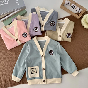 เสื้อแจ็กเก็ตถักคาร์ดิแกนคอวีผ้าโพลีเอสเตอร์เนื้อนุ่มมาใหม่มีกระดุมเสื้อผ้าสำหรับเด็กผู้ชายและเด็กผู้หญิงชุดเด็กวัยหัดเดิน - Product Image 2