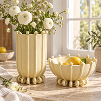 Bol à fruits en céramique en forme de coquille, sculpté, sur pied, décoratif pour la décoration moderne de la maison