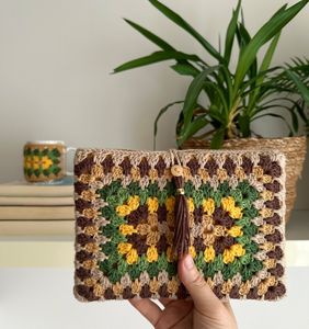 Funda de <span class=keywords><strong>libro</strong></span> de ganchillo a mano con flor de sol bonita, regalos para amigos, cubierta de <span class=keywords><strong>libro</strong></span> de Material de algodón <span class=keywords><strong>Amigurumi</strong></span> - Product Image 4