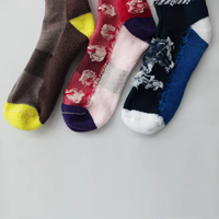 Chaussettes équestres colorées d'équitation à hauteur du genou classique à la mode