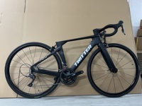 Rennrad aus Hochmodul-Kohlefaser 700C Felgenbremse 22-Gang Professionelles Aero-Rennrad Leichtgewicht Herren Erwachsenen Sportfahrrad R10
