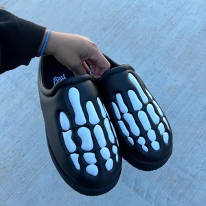 Pantuflas de <span class=keywords><strong>media</strong></span> suela con suela gruesa, transpirables, antideslizantes, cómodas, con logotipo personalizado, estilo esqueleto, populares - Product Image 5