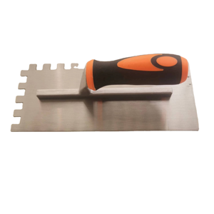 Truelle à carrelage professionnelle en acier au carbone avec manche en bois ou en TPR souple en option, racloir cranté robuste pour marque OEM - Product Image 1