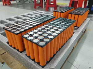 32140 48V 300ah Lifepo4 Cilindrische Lithium-Ion Batterij 3.2V 15000Mah Zonne-Lithium-Ion Batterij 48wh 3.2V Lithium-Ion Batterij - Product Image 2