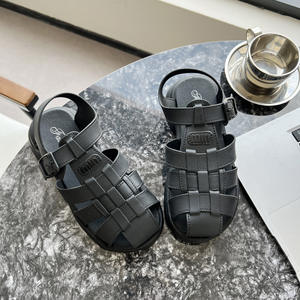 Chaussons d'hiver pour femmes et hommes, taille universelle, antidérapants, doux et chauds, chaussures d'intérieur pour l'hiver - Product Image 1