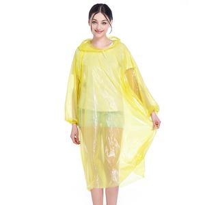 Vente chaude Logo Personnalisé Portable Jetable PE Vêtements De Pluie pour Adultes Une Personne Style Poncho pour <span class=keywords><strong>Tours</strong></span> - Product Image 2