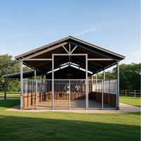 Structure en acier préfabriquée à faible coût pour ferme, ranch équestre, hippodrome avec surface galvanisée à chaud et design moderne