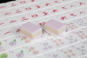 Juego de Mahjong Americano de Acrílico Rosa de Cuatro Capas de Alta Calidad de Oh My Mahjong - Ecológico y Duradero para Viajes y Juegos de Azar - Product Image 5