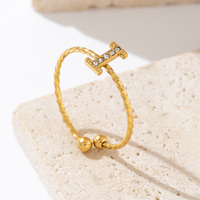 Nouvelle Collection Chine : Bague de Luxe en Acier Inoxydable Plaqué Or 18 carats avec 26 Lettres, Petite Bague Cercle pour Femme