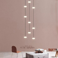 Nordique minimaliste fer longue hauteur réglable acrylique boule ronde chaîne LED suspension lumière pour escalier moderne Villa Duplex Loft