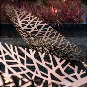 Escultura Dorada Grande Multifuncional de Acero Inoxidable 304 de Alta Calidad, Resistente al Agua y Duradera, para Montaje en Suelo Exterior - Product Image 3