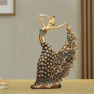 Ornamenti da Scrivania in Stile Europeo di Lusso Creativo, Decorazioni per la Casa, Oggetti in Resina in Confezione Colorata - Product Image 4