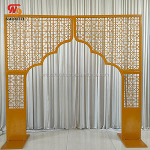 Arco de Boda Decorativo de Metal Dorado Tallado, Nuevo y Personalizado para Eventos y Banquetes - Product Image 4