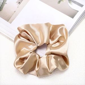 Scrunchies personnalisés doux et délicats pour femmes, différentes couleurs, haute qualité, 100% soie de mûrier, attaches pour cheveux avec bande élastique - Product Image 3