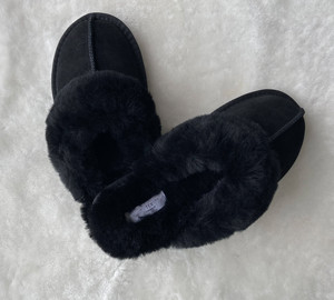 Sample Support Fuzzy Soft Indoor Women Winter Sheepskin Fur slippers Real Fur House slippers <strong>Comfy</strong> Black Fur <strong>Slides</strong> for Women - Product Image 3