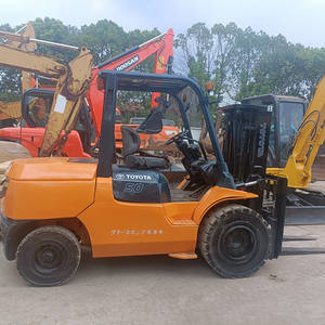 Chariot élévateur à palettes TCM FD50 d'occasion, moteur diesel 10 tonnes, 4 roues motrices, bonne qualité, prix raisonnable - Product Image 4