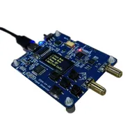 HT008 MAX2871 Sumber Sinyal 23.5-6000MHz Modul RF Terdiri dari Kontrol Serial CH2 Mendukung Peningkatan Regulasi Daya -25dB