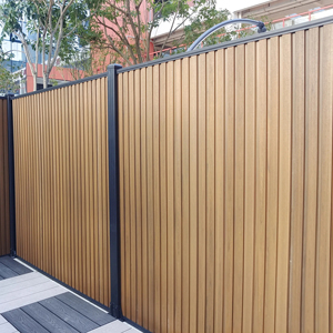 Bricolage personnalisé Clôture de jardin en composite Wpc <span class=keywords><strong>pour</strong></span> l'extérieur Clôture de sécurité Clôture en <span class=keywords><strong>bois</strong></span> plastique Grande muraille Écran de clôture - Product Image 1