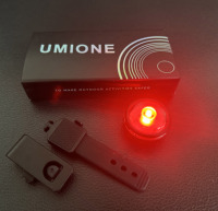 UMIONE IPX7 Étanche Rechargeable Sport Hiver Imprimé Plastique 8 Modes Clip-on Costume de Pluie pour Chien avec Lumière LED pour Animaux de Compagnie