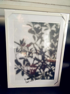 <span class=keywords><strong>Cadre</strong></span> <span class=keywords><strong>photo</strong></span> en résine plastique avec panneau en verre blanc <span class=keywords><strong>40x60</strong></span>, style classique <span class=keywords><strong>pour</strong></span> la décoration de la maison - Product Image 2