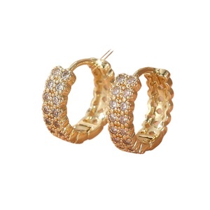 Orecchini a Cerchio Vintage Francesi in Tono Oro, Eleganti e Raffinati per Donne - Product Image 4