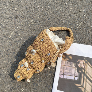 กระเป๋าฟางสานด้วยมือสำหรับผู้หญิงกระเป๋าถือประดับมุกประดับเพชรหรูหรากระเป๋าสะพายไหล่สุดสร้างสรรค์สำหรับวันหยุดชายทะเล - Product Image 2