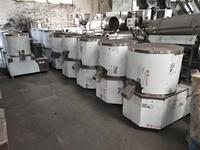 Mélangeur de poudre industriel spécial pour poudres alimentaires et liquides à petit volume – Haute efficacité et mélange uniforme