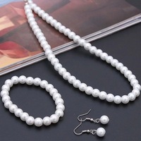 Ensemble de bijoux en perles d'imitation PFT, collier, boucles d'oreilles, bracelet, ensemble de trois pièces, accessoires cadeaux pour maman