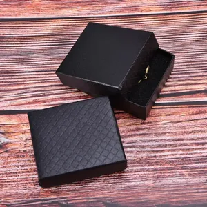 2024 Customizable Vintage Pocket Watch Gift Box Recyclable Sponge Pad Gold Foil Stamping Embossing Vanishing Printing Handlings
