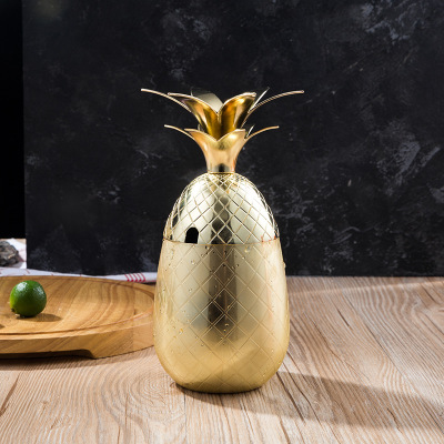 Tazza di ananas d'oro