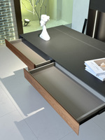 Mobilier de bureau moderne nordique élégant Bureau de direction nordique élégant Étude à domicile Table d'étude en bois pour adultes Style exécutif italien