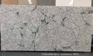 Nuevo Diseño de Losa de Cuarzo Gris Calacatta con Buen Precio para Encimeras de Cocina y Baños - Product Image 2