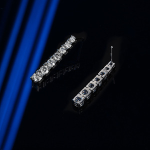 Pendientes <span class=keywords><strong>de</strong></span> tuerca con moissanita <span class=keywords><strong>de</strong></span> línea <span class=keywords><strong>recta</strong></span> certificados por GRA, <span class=keywords><strong>de</strong></span> plata <span class=keywords><strong>de</strong></span> ley 925, aprobados en prueba <span class=keywords><strong>de</strong></span> diamante, joyería elegante y lujosa para mujer - Product Image 5