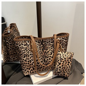 Nuovo Arrivo Borsa Tote Grande Capacità alla Moda con Stampa Leopardata e Borsellino, Set da 2 Pezzi - Product Image 6