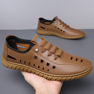 Mocasines de Cuero Blancos Transpirables con Diseño Calado, Zapatos Casuales para Hombre, Sandalias de Conducir con Suela Suave - Product Image 3