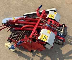 آلة حصاد الفول السوداني الصغيرة المثبتة على الجرار الزراعي، آلة حصاد البطاطس، صنع في الصين - Product Image 6