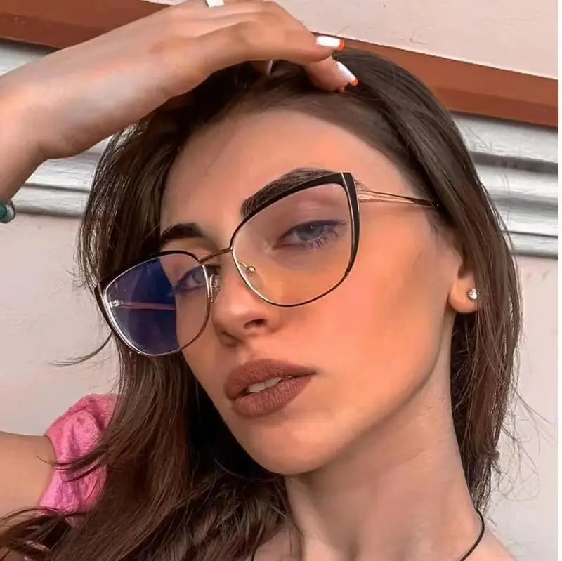 Nuovi occhiali da sole Cat Eye retrò per donna uomo occhiali trasparenti anti luce blu occhiali da lettura con montatura a triangolo moda  200000297