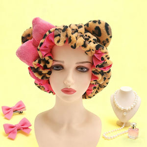Bonnet de nuit doux fait main personnalisé avec nœud mignon en satin, motif chat de dessin animé Hawaï, en fourrure réversible, design créateur - Product Image 2