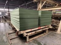 Panneau MDF flexible et fin de 2,5 mm, panneau de fibres HMR résistant à l'humidité, enroulable, pour revêtement de porte et support de meubles, qualité E1