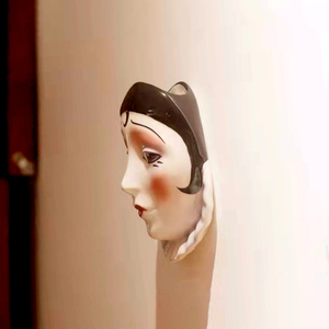 Vaso Moderno in Ceramica <span class=keywords><strong>Serie</strong></span> Pierrot con Ritratto Umano, Design Vintage, Vaso da Parete Creativo in Porcellana - Product Image 4