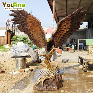 รูปปั้นนกอินทรีทองสัมฤทธิ์รูปปั้นหล่อสวนกลางแจ้งขนาดชีวิต - Product Image 3