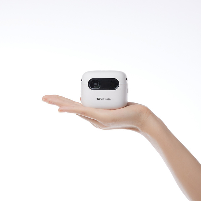 Portable Mini Q7S Projector with Auto Focus Lens & LED Lamp 1080P HD Rechargeable Battery for Home Theater & Outdoor Use