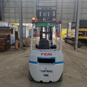 Montacargas Diésel TCM FD30 Usado de 3 Toneladas a Bajo Precio con Desplazador Lateral Hidráulico y Neumáticos Sólidos, Buen Rendimiento, Gran Oferta - Product Image 6