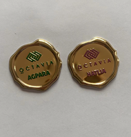 Étiquette personnalisée en aluminium 3D doré avec logo, sceau de cire auto-adhésif, badge sérigraphié, étiquette suspendue pour flacon de parfum, autocollant pour pot de bougie