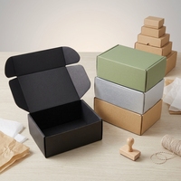 Boîtes d'expédition pour colis aériens en carton recyclé, robustes, avec logo personnalisé, auto-adhésives, pliables, pour les vendeurs de boutiques e-commerce