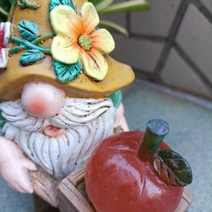 Eco-Friendly Outdoor Solar Courtyard <strong>Gnome</strong> Statue 3D Resin Crafts for <strong>Garden</strong> Decorative <strong>Ornaments</strong> Glowing Christmas Art Theme - Product Image 4