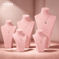 Présentoir à bijoux FORTE en microfibre, léger et résistant aux rayures, pour colliers, présentoir de luxe pour bijouterie