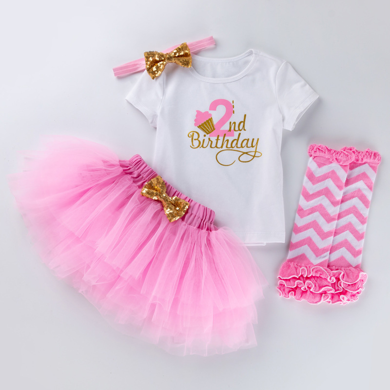 Ensemble rose pour enfant de deux ans