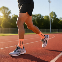 Chaussettes de course en nylon avec logo personnalisé, respirantes, légères, chaussettes de sport à tige mi-haute, chaussettes de compression athlétiques en tricot jacquard